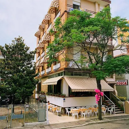 Tosca Hotel *